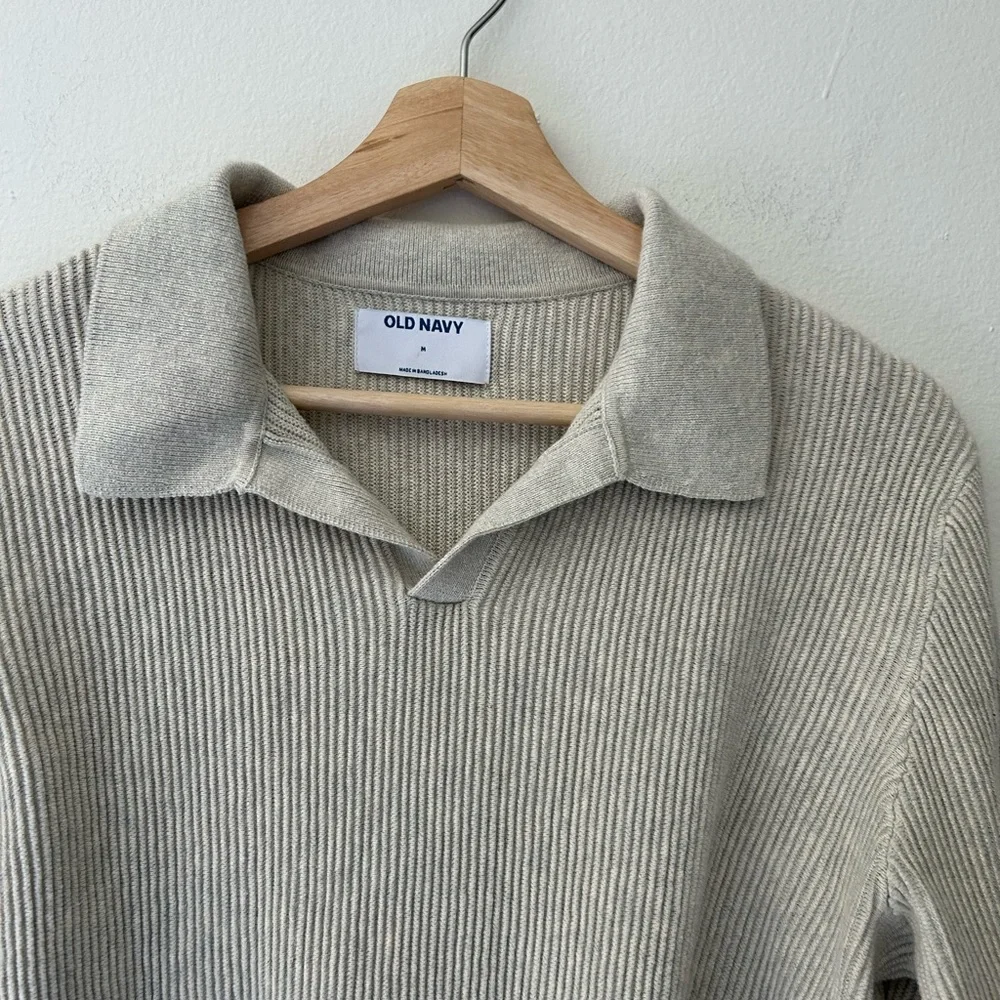 Old Navy Men’s Medium Cream V-Neck Collared Polo Knit Cotton Sweater